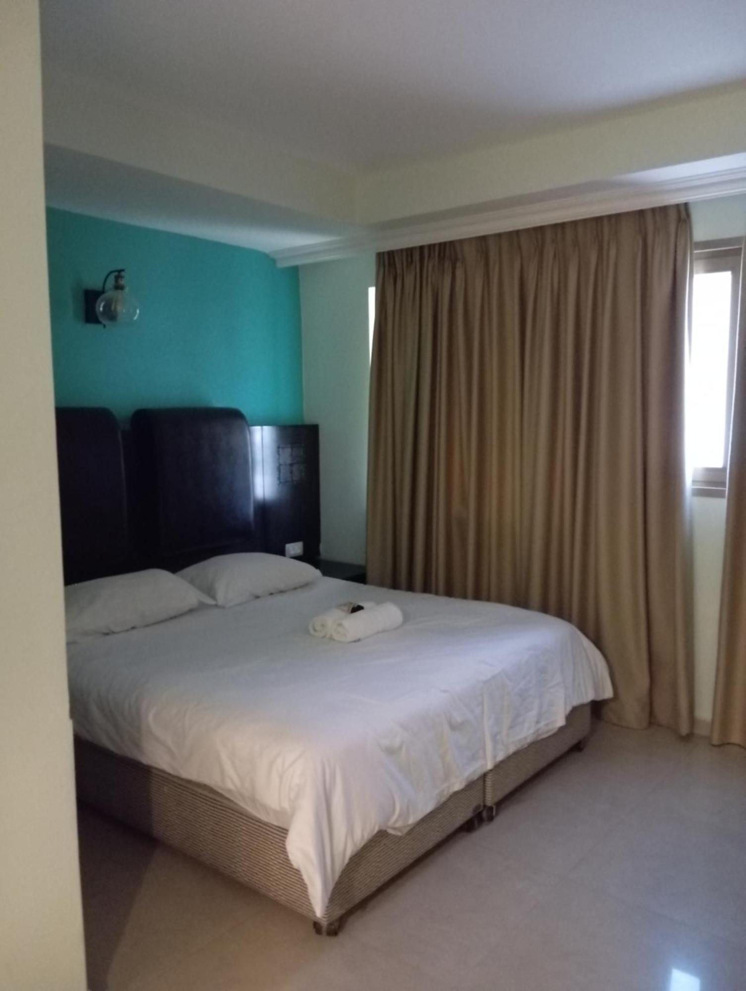 Marina Beach Hotel テル・アビブ エクステリア 写真