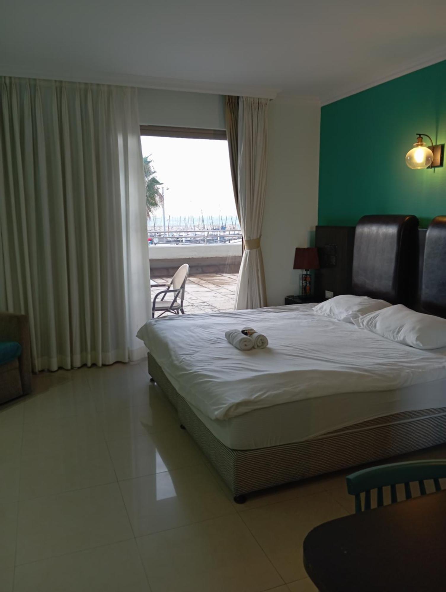 Marina Beach Hotel テル・アビブ エクステリア 写真