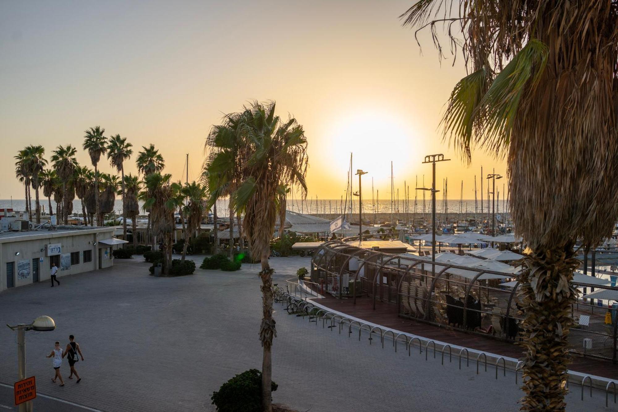 Marina Beach Hotel テル・アビブ エクステリア 写真