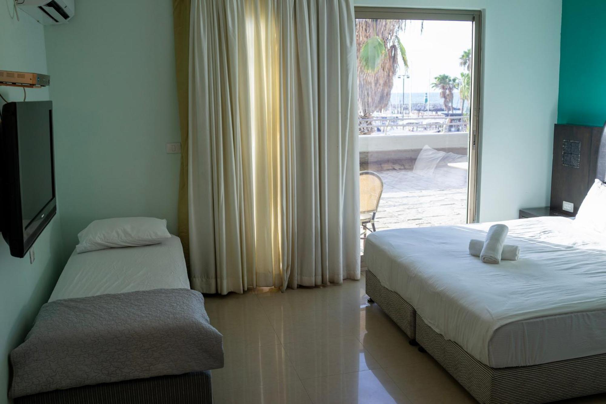 Marina Beach Hotel テル・アビブ エクステリア 写真